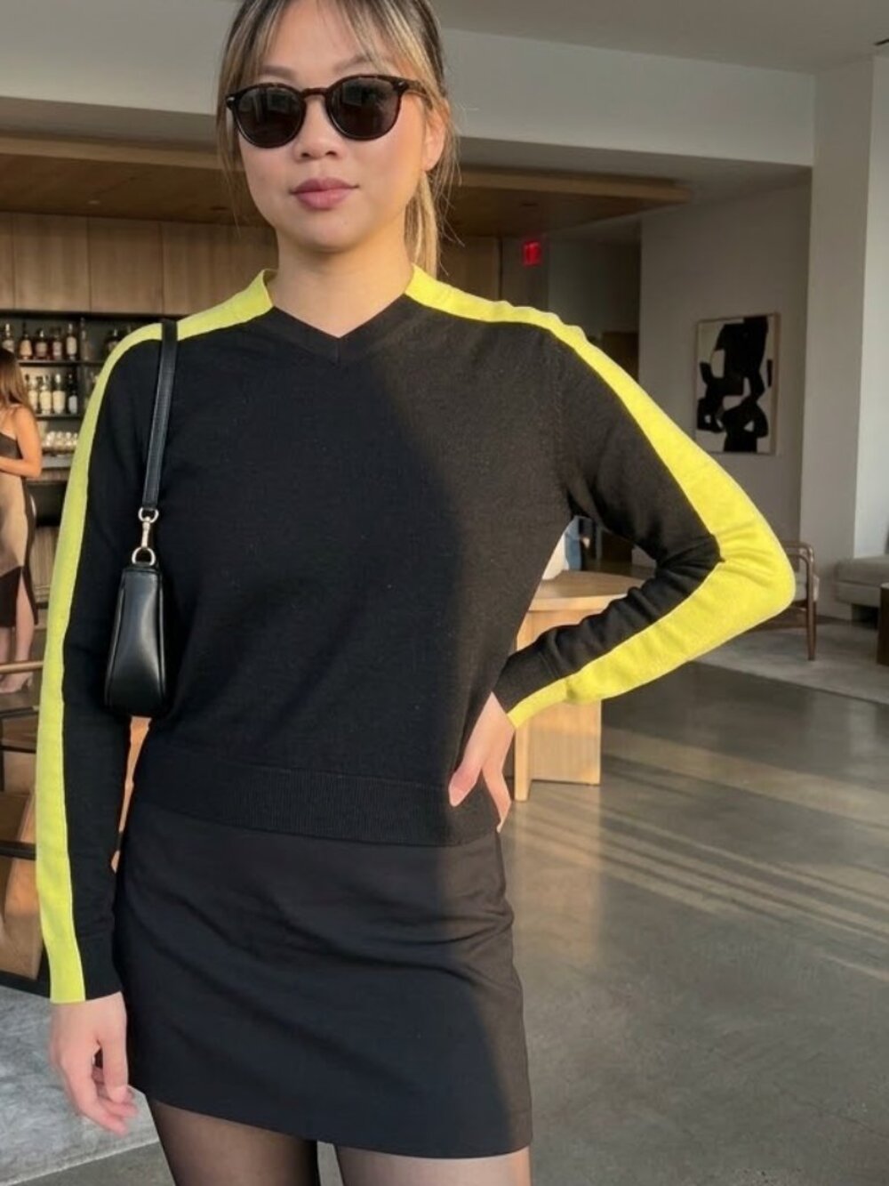 100% Wool Contemporary Black Gray Colorblock Stripe Knit V-Neck Pullover Sweater